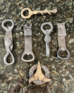 Various forged christmas gifts